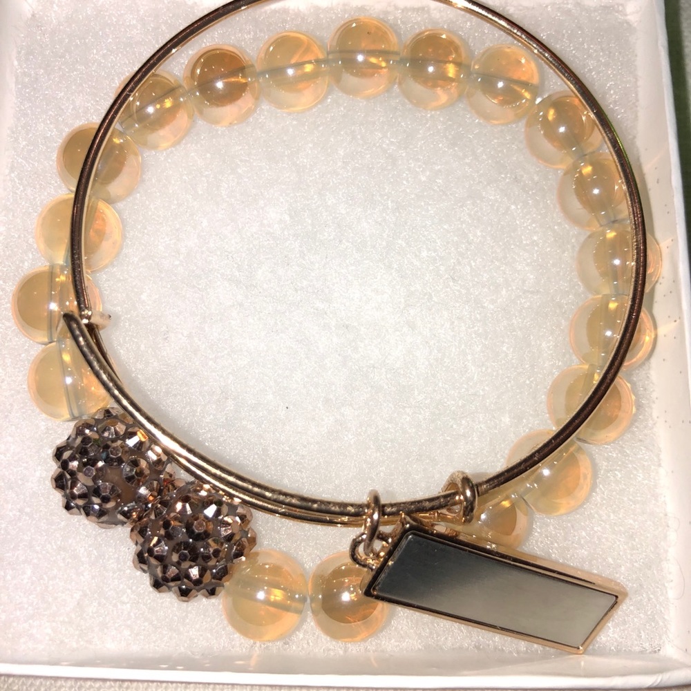 Creative jewelry